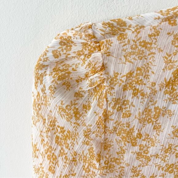 MinkPink High Neck Long Sleeves Floral Blouse Women’s size S Cream Sheer - Picture 3 of 7